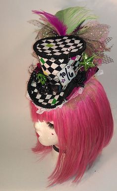 Checkered Mad Hatter Mini Top Hat Alice Wonderland by CandysHats Sweet 16 Tea Party, Fantasy Hats, Mad Hatter Day, Wonderland Cosplay, Purple Board, Madeline Hatter, Crazy Hat, Crazy Hat Day