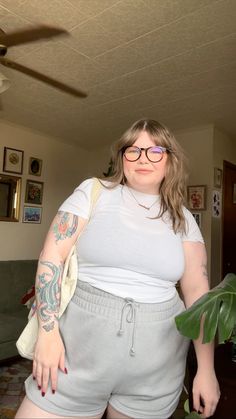 Midsize plus size insp tattoos shag bangs Midsize Tattoo, Shag Bangs, Chubby Baddie, Clothes Capsule Wardrobe, Plus Size Chic, Plus Size Baddie Outfits, Plus Size Summer Outfits, Plus Size Summer Outfit