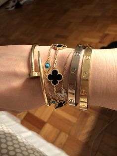 Expensive Jewelry Luxury, Luxury Jewelry Brands, Luxe Jewelry, Luxury Bracelet, Dope Jewelry, Jewelry Fashion Trends, Classy Jewelry, Expensive Jewelry, Stacked Jewelry