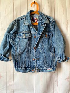 1990's St Michael denim jacket age 7-8 Fabulous unisex denim jean jacket. It has everything you need -acid wash/pockets/random labels. Thick denim, will only get better and better with wear. True to size Chest-32" Length-21" Acid Wash Denim Jacket, Kids Jackets, Acid Wash Denim, Denim Jean Jacket, St Michael, Acid Wash, Denim Jean, Marks And Spencer, Kids Jacket