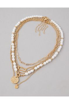 Lobster clasp closures/Gold finish/Coin, disc & oval pendants Good Necklace Stack, Chunky Pearl Necklace, Chunky Pearls, Pearl Necklaces, Chunky Necklace, Oval Pendant, Christmas Wishlist, Women's Jeans, Gold Finish