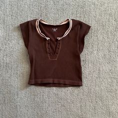 Size M/L Never Worn Out From Under Top Brown Sleeveless Y2k Top, Brown Cotton Y2k Top, Brown Y2k Tops For Summer, Brown Y2k Style Summer Tops, Brown Cotton V-neck Top, Brown Short Sleeve Y2k Top, Casual V-neck Top By Urban Outfitters, Urban Outfitters Brown Sleeveless Top, Sleeveless Brown Top From Urban Outfitters