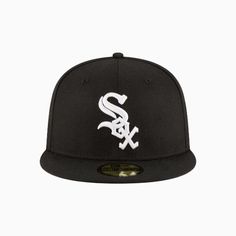 New Era Chicago White Sox 2005 World Series MLB 59Fifty Fitted Hat - Color: Black - Tops and Bottoms USA - Fitted Hats Men, Embroidered Socks, New Era Logo, Football Game Outfit, Nike Tracksuit, Converse New, Black White Fashion, Shorts With Tights, White Sock