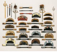 Japanese Jewellery, Japanese Patterns, Japanese Antiques, Hair Ornaments, Hat Pins, Leaning Tower Of Pisa, Comb, Hair Pins