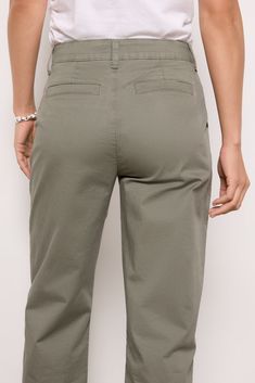 An instant favorite for work-to-weekend wear, these EVEREVE chino pants are crafted in soft stretch twill fabric and feature a tapered leg, high-rise fit, and side slant pockets. You'll love them paired with a polished button-down or a tank and sandals. | EVEREVE Women's Cassie Chino Pants, Size 25, Green Workwear Straight Chino Cotton Twill Cargo Pants, Chino Cotton Twill Cargo Pants For Work, Chino Cotton Twill Straight Cargo Pants For Work, Straight Leg Chino Cotton Twill Cargo Pants For Work, Tapered Leg Chino Cotton Twill Cargo Pants For Work, Khaki Straight Leg Chinos For Workwear, Spring Workwear Cargo Pants In Chino Cotton Twill, Trendy Tapered Leg Chinos For Work, Spring Workwear Chino Cotton Twill Pants