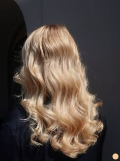 Cabello Afro Natural, Blonde Aesthetic, Shoulder Hair, Blonde Hair Looks, Penteado Cabelo Curto, Brown Blonde Hair, Long Blonde, Long Blonde Hair, Light Blonde