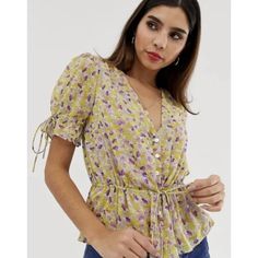 The East Order Arlo Floral Blouse Size M Tie Detail V-Neck Short Sleeve Nwot. Floral Print V-neck Tops For Work, Fitted V-neck Blouse With Floral Print, Feminine Green V-neck Top, V-neck Floral Print Tops For Work, Floral Blouse, The East, Womens Tops, V Neck, Yellow