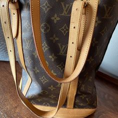 Louis Vuitton Large Bag With Excellent Condition In And Out Vuitton Bag, Louis Vuitton Bags, Large Bag, Louis Vuitton Bag, Limited Time, Bag Lady, Conditioner, Louis Vuitton, Color