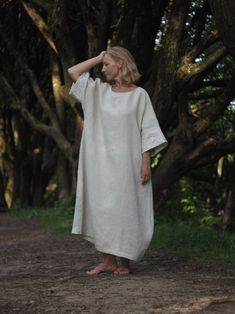 Embroidered Linen Dress.natural Linen Color With Nice Sleeves.boho Oversize Linen Dress - Etsy Bosnia and Herzegovina Embroidered Linen Dress, Linen Color, Embroidered Linen, Style Expert, Linen Dress, Natural Linen, Bosnia And Herzegovina, Dress Outfits, Bathing Beauties