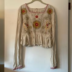 Item: Nwt Free People Boho Flowy Balloon Sleeve Embroidered Crop Top Brand: Free People Size: Large Color: Multi - Beige, White, Mustard, Pink Condition: Nwt Fabric: Shell - 83% Lyocell, 17% Linen Measurements: Length 19.5 Inches, Ptp 29 Inches Peasant Crop Top, Free People Velvet, Cropped Tee Shirt, Cotton Camisole, Embroidered Crop Tops, Free People Boho, Small Boho, Free People Intimates, Cami Crop Top