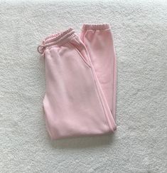 Light Pink Basic Blank Jogger Sweatpants Green Surfboard, Luxury Paints, Pink Sweats, Pink Sweatpants, Clothing Logo, Logo Collection, Fashion Fits, Jogger Sweatpants, Sweater Accessories