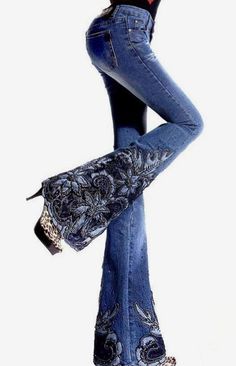 Bell Bottoms Jeans, Fun Denim, Women's Bottoms, Mode Inspo, Bell Bottom, Luxury Clothing, Mode Inspiration