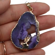 PRICES MAY VARY. Material:Natural irregular gold bezeled druzy crystal agate stone pendnats,raw slice,crystal in middle. Size:These geode druzy agate are 30x40-35x45mm,2 pieces. Function:Perfect for necklace,bracelet,ankle,art design,beading work,fits both women and men ,a good gift for crystal collection, Christmas,Birthday,New Year and celebration. Note: Natural stone from the depths of the earth, each one is unique, color, size can not be completely consistent as pictures. Feature:Agates attr Charms For Jewelry Making, Druzy Crystal, Crystal Geode, Rock Crafts, Crystal Collection, Agate Pendant, Agate Stone, Crystals And Gemstones, Stone Pendants