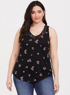 Black Floral Macrame Tank Floral Macrame, Pink Dip Dye, Side Leggings, Outfits Vestidos, Style Leggings, Fitted Tunic, Products Ideas, Soft Summer, Summer Tank