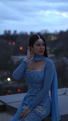 Royal Blue Indian Outfit Salwar Kameez, Desi Suits, Simple Indian Suits, Indian Fits, Dubai Trip, Sonam Bajwa, Pengantin India, Indian Outfits Lehenga