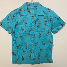 By Arizona Jean Company Blue, Tropical Parrots, Button Down Shirt Size Xs (6-7) New With Tags Thanks For Looking And Sharing. Blue Summer School Top, Blue Short Sleeve School Shirt, Blue Summer Tops With Snap Buttons, Blue Short Sleeve Tops With Snap Buttons, Blue Tops With Snap Buttons For Summer, Blue Short Sleeve Top With Snap Buttons, Fun Spring Button-up Tops, Summer School Shirt With Buttons, Blue Cotton School Shirt