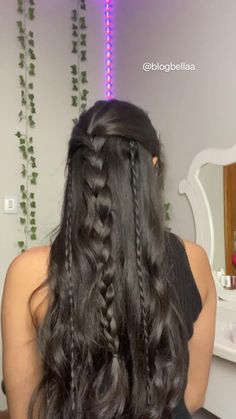 Disco Hairstyles, Women's Undercut, Fesyen Rambut, Hairstyles Natural, Hairstyles For Layered Hair, Hairdos For Curly Hair, Front Hair Styles, Peinados Fáciles Para Cabello Corto, Women's Hairstyles