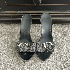 These Vintage Dior Mules Scream Classic Dior..Used Condition With Minor Wear Vintage Dior Mules, Dior Mules, Classic Dior, Dior Logo, Shoes Vintage, Dior Shoes, Vintage Shoes, Vintage Dior, Scream