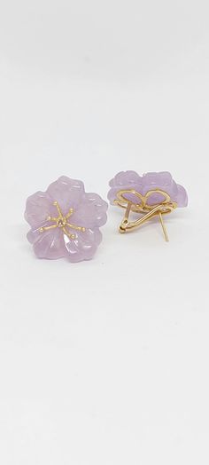 LAVENDER Jade FLOWER Diamonds Earrings 14k Yellow Gold. Purple Jade diamonds Flower Earrings 14k Yellow Gold. Flower LOVER Earring. Product Info: -Stone: Lavender Jade/ Diamonds -Earring Dimensions: 20mm x 20mm -Metal: Yellow Gold. -Colors: Purple. -Finish: 14k Yellow gold. -Nice Gift box is included. Gemstone Flower Earrings For Anniversary, Formal Flower Shaped Gemstone Earrings, Formal Gemstone Flower Earrings, Formal Flower-shaped Gemstone Earrings, Gemstone Flower Earrings, Jade Flower, Lavender Jade, Diamonds Earrings, Purple Jade