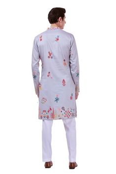 Grey straight kurta with multi colored kalamkari floral prints. Comes with contrasting solid pyjama. - Aza Fashions Pajama Pattern, Gray Silk, Silk Printing, Aza Fashion, Pajamas, Multi Color, Types Of Sleeves, Floral Prints, Silk