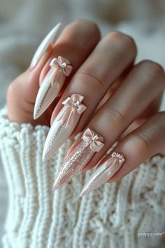 Hand Poses For Nails, Hand Poses, Girls Nail Designs, Cow Nails, Fantasy Nails, Luxury Nails, Fabulous Nails, Fancy Nails