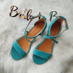 "❣ PRODUCT DESCRIPTION Do you want a pair of wedding shoes that are both comfy and flattering? You'll like our lovely bright turquoise suede wedding sandals with a 4.5 cm high comfort block heel!! Shoes may support you in looking your best throughout your wedding. They are light and comfortable, letting the bride dance, receive compliments, and communicate with guests without becoming exhausted. You may wear them every day or with an off-white bridal gown. These marriage shoes are also excellent Bride Dance, Shoes With Shorts, Brides Shoes, Turquoise Heels, White Bridal Gown, Heels Prom, Green Sandals, Fashionable Shoes, Bright Turquoise