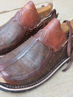 Huaraches Lizares Tapalpa Mexico Recargados B Detail Cydwoq Sandals, Chelsea Boots, Dress Shoes Men, Oxford Shoes, Ankle Boot