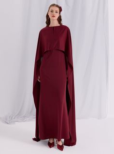 WF ATELIER Model height: 177 CM 100% Polyester Length: 150 cm Cape Style Dresses, Office Wear Women Work Outfits, Dress With Cape, Office Wear Women, Cape Style, Guest Dress, Cape Dress, Work Outfits Women, Style Dresses