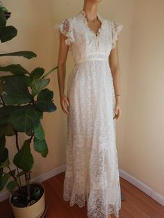 "Bohemian Lace long dress, cottage dress, lace up, gunne sax style, front lace up bust 36 pit to pit waist 30 hip 42 length 60\" built in belt at waist, ties in back. lined in poly no issues...in perfect condition" Car Wedding, Cottage Dress, Lace Long Dress, Dress Cottage, Vintage Car Wedding, Vintage Velvet Dress, 1970s Hippie, Dancing Dress, 60s 70s Fashion