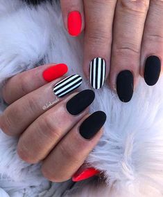 Black And Red Almond Nails, Red Almond Nails, Elegant Nail Designs, Classy Nail Designs, Linda Hallberg, Nagel Tips, Stylish Nails Designs, Best Nail Art Designs, Gel Liner