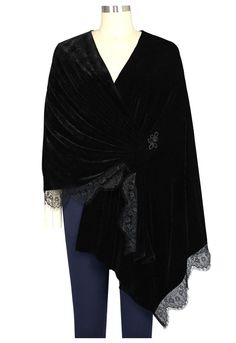 Velvet and Lace Stole Plus Size Flapper Costume, Plus Size Flapper Dress, Victorian Boho, Horror Punk, Gatsby Dress, Everyday Elegance, Lace Trim Top, Lace Wrap, Velvet Lace