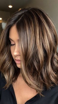 Fall hair colors dark Hazel Eyes Hair Color Ideas, Brown Hair With Mushroom Highlights, Brown With Lowlights, Winter Highlights For Brown Hair, Dark Brown Ombre Hair, Dark Hair Fall, Highlights And Lowlights For Brunettes, Hair Color Medium Length, Fall Brown Hair