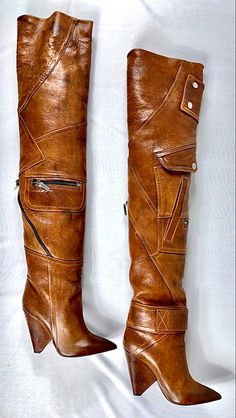 Beige Boots Outfit, Cowboy Aesthetic, Dkny Bag, Beige Boots, Leather Thigh High Boots, Funky Shoes, Fashion Wishlist, Cool Boots, Shoe Obsession