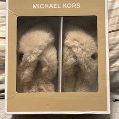 Nwt Michael Kors Lala Faux Fur Slide Sandal Size 5 Beige Flat Synthetic Slippers, Beige Synthetic Flat Slippers, Beige Synthetic Slippers With Round Toe, Chic Synthetic Slippers With Round Toe, Chic Synthetic Round Toe Slippers, Faux Fur Slides, Michael Kors Shoes, Slide Sandals, Faux Fur