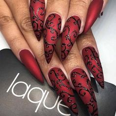 Ongles Goth, Gothic Nail Art, Coffin Nails Matte, Stiletto Nails Designs, Red Nail Designs, Black Nail Designs, Acrylic Coffin