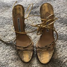 Nwot Manolo Blahnik Gold Snake Strappy Heels Size 37 Heels Manolo Blahnik, Strapped Heels, Shoes Manolo Blahnik, Manolo Blahnik Heels, Blahnik Shoes, Manolo Blahnik Shoes, Gold Snake, Cream And Gold, Strappy Heels