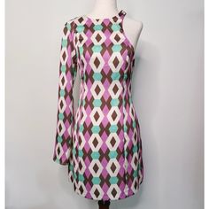 Blogger Fave Zara Mini Dress With One Sleeve And Allover Retro Multicolored Geometric Print. Size Small 32 In Length 16 In Bust 14 In Waist Condition Is Very Good Pre-Owned. Some Runs In Fabric, Please See Photos For Details. Style Profile: Influencer Geometric 70s 60s Retro Disco Spring Party Mini Dress In Patterned Color, Spring Party Patterned Mini Dress, Chic Multicolor Retro Print Dresses, Chic Multicolor Dress With Retro Print, Chic Multicolor Dresses With Retro Print, Geometric Pattern Mini Dress For Spring, Retro Multicolor Lined Mini Dress, Long Sleeve Dresses With Retro Print For Party, Fitted Long Sleeve Dress With Geometric Pattern