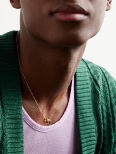 Handcrafted from 18-karat gold, Foundrae's 'Heart Beat' chain necklace is strung with two rings or 'tenets' – the first a symbol of protection, and the other an 'internal compass', to remind you you're the master of your own fate and future. The bold ceramic has a high shine and doesn't fade. Ceramic Chain, Diamond Chain Necklace, Chain Necklace For Men, Hook Necklace, Two Rings, Mens Gold Jewelry, Ceramic Necklace, Heart Beat, Diamond Chain