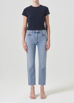 Riley High Rise Straight Crop (Stretch) in Hassle Product Development, Mother Denim, Premium Denim, Vintage Aesthetic, Ulla Johnson, Fall Wardrobe, Latest Fashion Clothes, Skirt Top, Clothes Pins