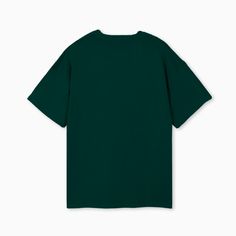 Partch Must short sleeve t-shirt green, oversized fit. Crafted from a luxury 100% organic cotton fabric that is soft, breathable and comfortable. Ribbed crewneck collar. This t-shirt is the perfect example of an elevated basic in solid color. Features a premium label branded in red, for an impactful yet elegant branded look. Men's and Women's Collection - Unisex. Features ▪︎ Color: Green▪︎ Luxury Organic Cotton ▪︎ Oversized Fit▪︎ Unisex▪︎ Short Sleeves▪︎ 100% Cotton▪︎ 235GSM▪︎ 12oz ▪︎ Heavyweigh Green Oversized Tshirt, Plain Green T Shirt, Dark Green T Shirt, Garden Outfit, Dark Green Shirt, Green Shirts, Green Luxury, Baggy T-shirt, Beige T Shirts