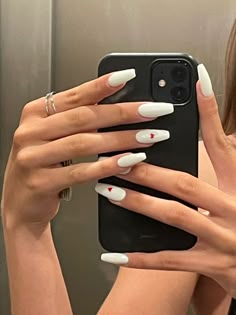 white nails inspo Mail Inspo Almond Summer, Nails Inspiration Red And White, White Nail Inspo Almond, White Nails With Designs Almond, White Nail Designs Almond, White Almond Acrylic Nails, White Acrylic Nails Almond, White Nails With Red Heart, White Ballerina Nails