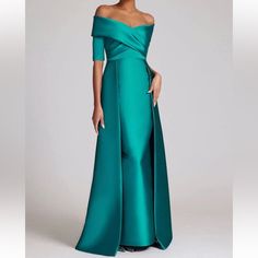 Beautiful Fit Teal Blue Elegant Off-shoulder Mother Of The Bride Dress For Gala, Off-shoulder Mother Of The Bride Dress For Gala, Off-shoulder Gown For Gala Evening, Elegant Off-shoulder Evening Dress For Mother Of The Bride, One Shoulder Gown For Banquet, Off-shoulder Fitted Mother Of The Bride Dress, Formal Off-shoulder Fitted Mother Of The Bride Dress, Formal Dresses With Sweep Train And Straight Neckline, Fitted Blue Off-shoulder Dress For Gala