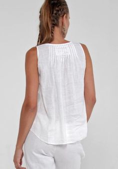 Linen Sleeveless Tank Top For Vacation, Sleeveless Linen Tank Top For Vacation, Casual Sleeveless Tops For Vacation, Sleeveless Linen Tank Top For Beach, Beachwear Tops With Scoop Neck For Beach, Scoop Neck Beachwear Tops For Beach, Summer Tank Top For Vacation, Summer Vacation Tank Tops, White Linen Top For Beach Season