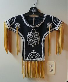 Iroquois Clothing, Iroquois Regalia, Indian Beadwork, Native American Beadwork Patterns, Native American Regalia, Native Dress