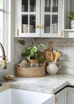 Behind The Kitchen Sink Decor, Kitchen Corner Counter Decor, Kitchen Counter Corner Decor Ideas, Corner Countertop Decor, Kitchen Counter Corner Decor, Kitchen Styling Ideas, Kitchen Counter Decor Ideas, Decorating Kitchen Countertops