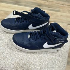 Release Date 3-27-2020 Condition- Used Good Midnight Navy And White Shoes Nike Air Force, Nike Air Force 1 07, Midnight Navy, Nike Air Force 1, Navy White, Air Force 1, Mens Shoes Sneakers, Release Date, Nike Air Force