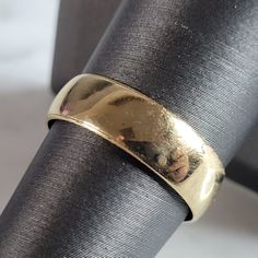 A Womens Or Mens Vintage Estate 14k Yellow Gold Artcarved Wedding Band Ring. The Size Of The Ring Is A 8.75, And Weighs 3.4g, And Is 1/4" Wide. Ring Is Marked On The Inside "Artcarved, 14k". Any Questions Please Do Not Hesitate To Ask. Be Sure To Check Out Some Of My Other Great Items Up For Sale. Thank You Wide Ring, Wedding Band Ring, Mens Vintage, Womens Jewelry Rings, Wedding Ring Bands, Band Ring, Vintage Men, Wedding Band, Band Rings