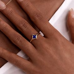 The "Tranquil Star Ring" features lapis lazuli, whose fresh lake blue hues resemble the tranquil reflection of starlight on a lake, providing a space for meditation and contemplation. The four-pointed star design combined with lapis lazuli not only emphasizes the importance of stability and centrality but also adds elements of harmony and balance. Size:Rhombus Size: 8.5 x 8.6 mmBand Thickness: 1.4 mm Elements Of Harmony, Lotus Mandala, Lapis Lazuli Earrings, Lapis Lazuli Ring, Star Design, Star Ring, 50th Gifts, Crystal Pearls, Star Designs