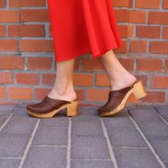 Excited to share the latest addition to my #etsy shop: Brown clog with strap vintage look, wooden Swedish Clogs, slingback shoes, bohemian shoes women by Kulikstyle https://etsy.me/3ewdyOA #brown #beige #woodenclogs #clogsandals #swedishclogs #clogsforwomen #leathermul Casual Wooden Clogs With Wooden Heel, Casual Closed Toe Wooden Clogs, Casual Wood Closed Toe Clogs, Wood Slip-on Mules, Wooden Closed Toe Clogs With Stacked Heel, Wooden Clogs With Stacked Heel And Closed Toe, Casual Slingback Clogs With Wooden Heel, Brown Slingback Clogs With Wooden Heel, Brown Wooden Clogs For Spring