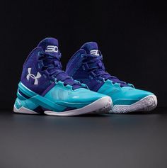 the under armour basketball shoe is blue and white